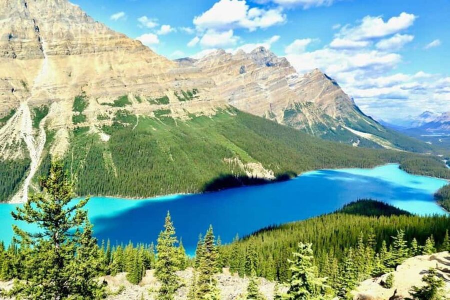 From Calgary: Explore 4 Stunning Lakes in Banff & Yoho - Leaving Calgary and settling into the van