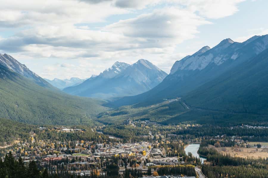 From Calgary: Private Banff National Park Day Trip - Bow Falls and Surprise Corner