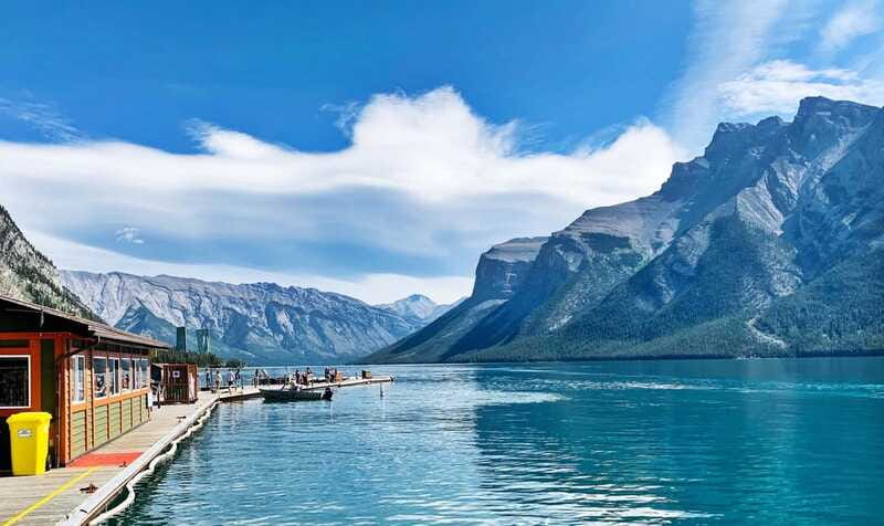 From Calgary: Private Lake Louise and Banff Day Trip - Bow Falls and Surprise Corner