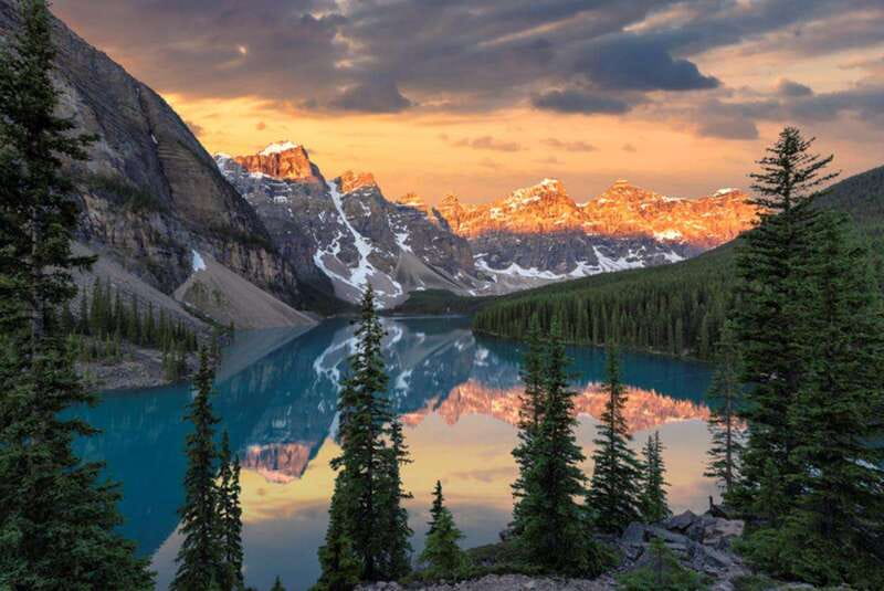 From Canmore/Banff: Moraine Lake Sunrise & Lake Louise Tour - Key points at a glance