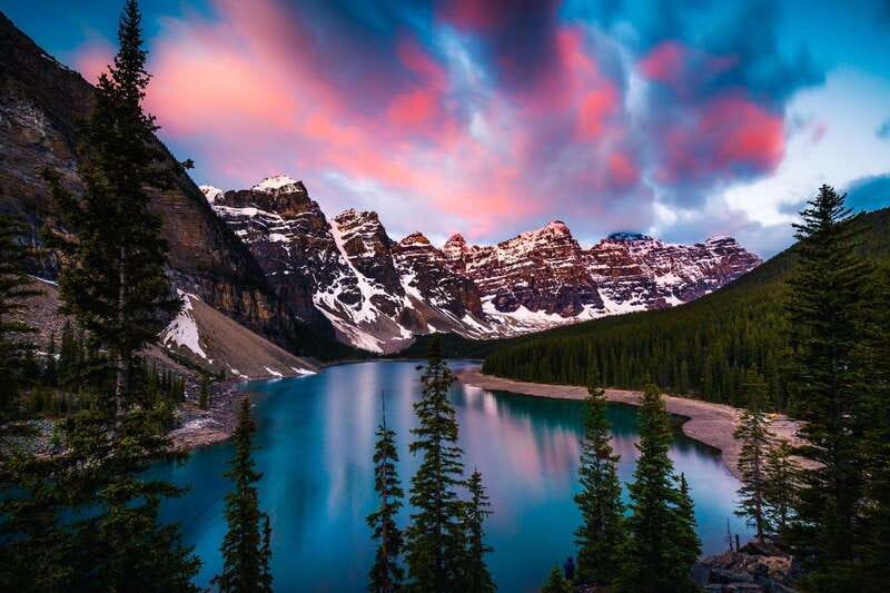 From Canmore/Banff: Moraine Lake Sunrise & Lake Louise Tour - Why the pre-dawn start matters at Moraine Lake