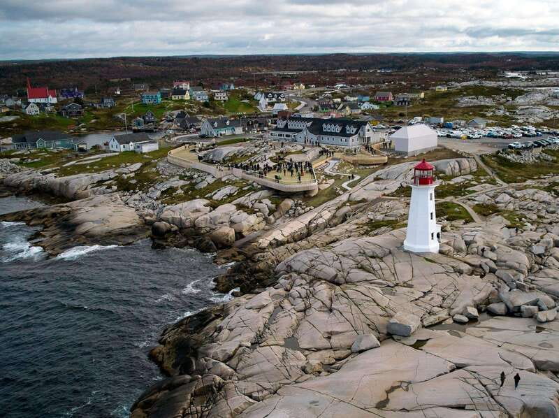 From Halifax: Peggy's Cove Bus Tour - Your 100 minutes among the granite boulders