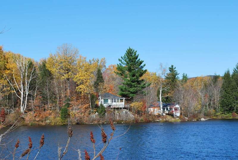 From Montreal: Eastern Townships Region Day Trip - Magog Bay before free time in downtown Magog