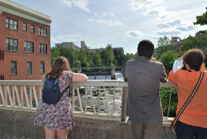 From Montreal: Eastern Townships Region Day Trip - Guide commentary and the pace of the day