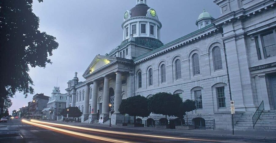 From Montreal: Kingston City Day Trip & 1000 Island Cruise - Kingston City Hall and the first look at downtown
