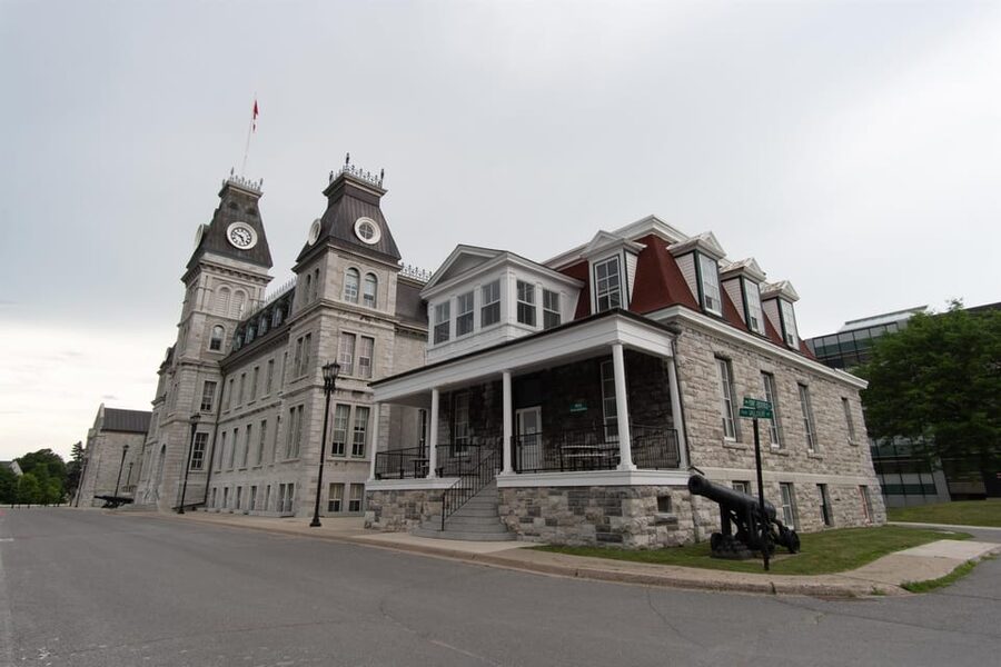 From Montreal: Kingston City Day Trip & 1000 Island Cruise - Is $122 a fair price?