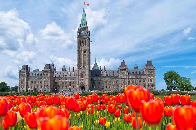 From Montreal: Private Ottawa Full Day Tour - Six hours to see Canada’s capital