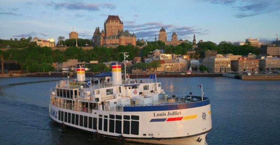 From Montréal: Québec City, River Cruise & Montmorency Falls - A 1.5-hour cruise from the Old Port