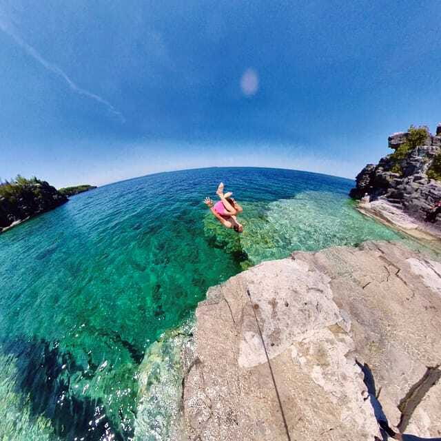 From Toronto: Bruce Peninsula Guided Hiking Day Trip - Who should book this day trip