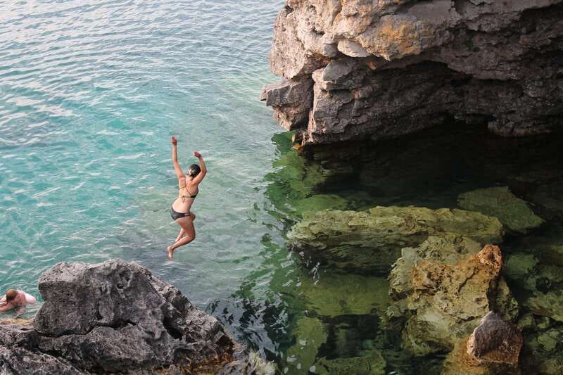 From Toronto: Bruce Peninsula National Park Guided Day Trip - Inglis Falls and the last photographs