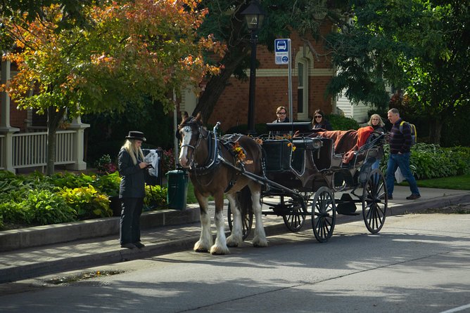 FROM TORONTO: Niagara Day Tour w/ Niagara on the Lake & Boat Ride - Niagara-on-the-Lake gives the morning some charm