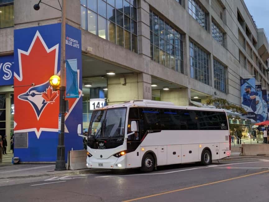 From Toronto: Niagara Falls Bus Tour with Boat Cruise - The first look at the Niagara River