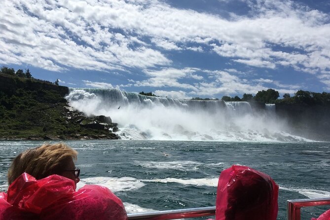 From Toronto: Niagara Falls Day Tour with Optional Boat Cruise - Maple Leaf Place and the maple tasting stop