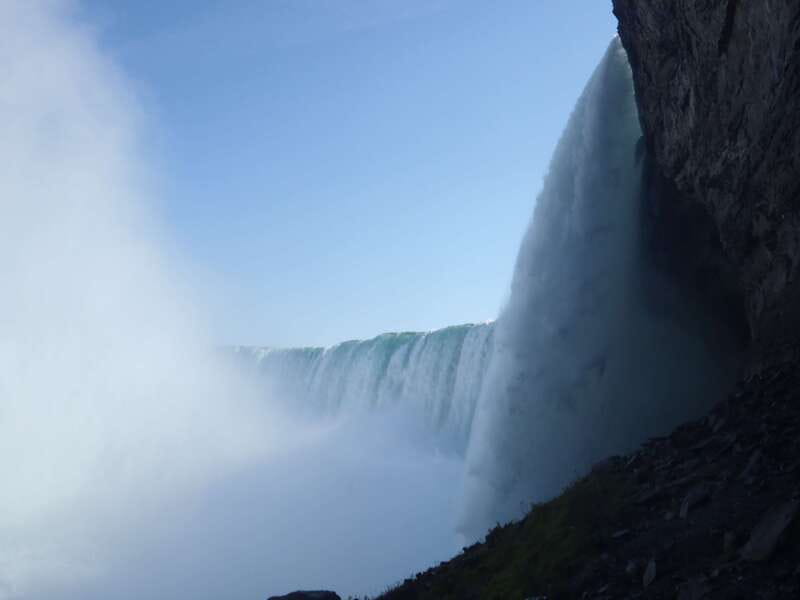 From Toronto: Niagara Falls Full-Day Tour - The ride from Ripley’s Aquarium to the Niagara region