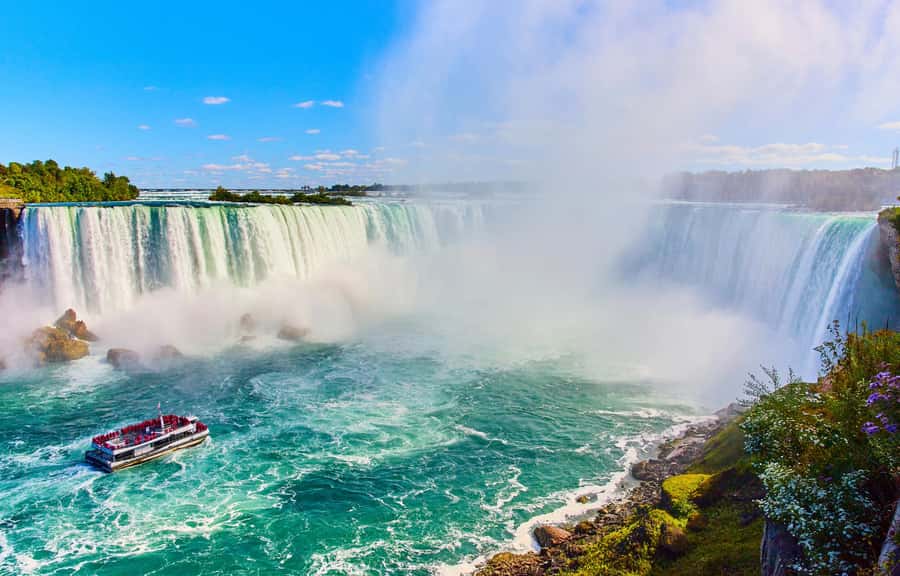 From Toronto: Niagara Falls Tour + Boat Ride and/or Journey - How the guides shape the day