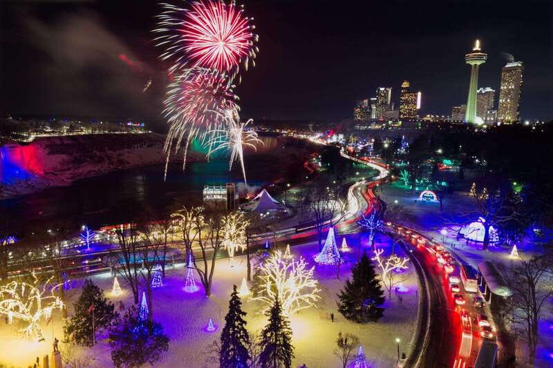 From Toronto: Winter Festival of Lights Niagara Falls Tour - Leaving Toronto for the Niagara Parkway
