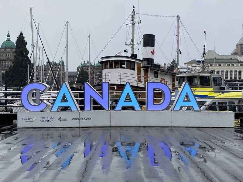 From Vancouver: Full-Day Victoria Tour with Ferry Ticket - Guide quality and group arrangements