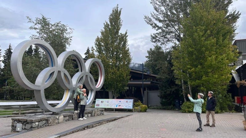 From Vancouver: Full-Day Whistler Tour - Summer: Shannon Falls and the Sea to Sky Gondola
