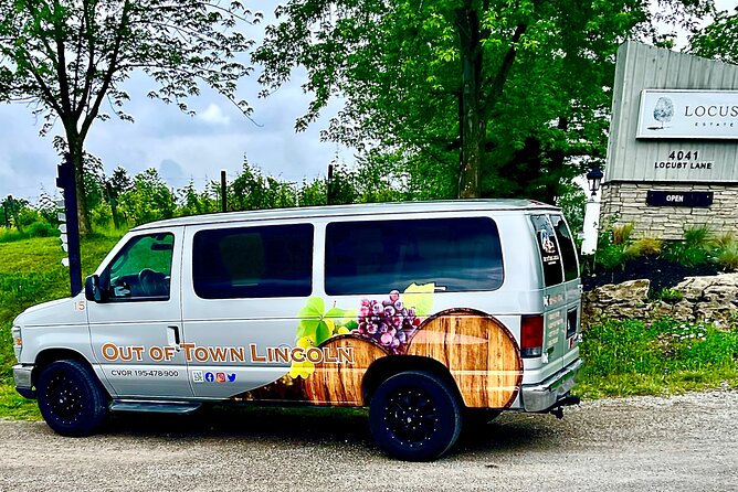 Full-Day Group Wine Tour (with cheese and charcuterie) in Niagara-on-the-Lake - What the small group and transport are worth