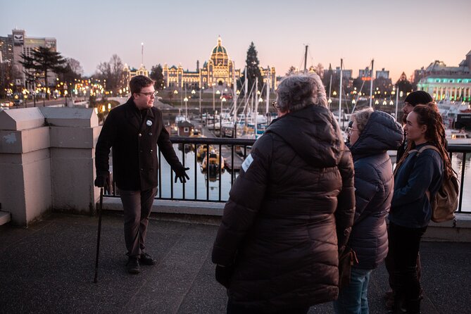 Ghostly Walking Tour in Victoria - The guide makes or breaks the hour