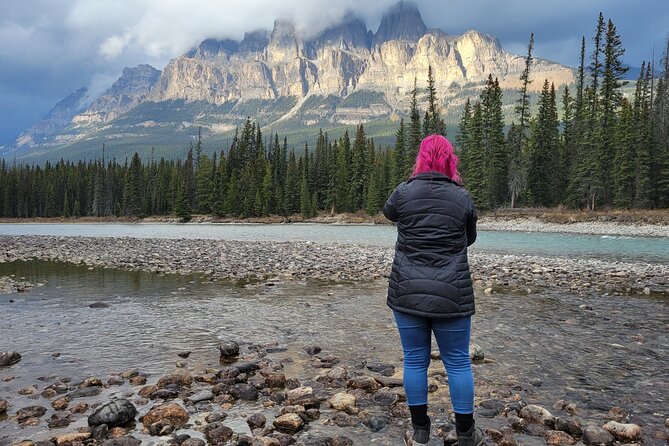 Glaciers, Mountains & Lakes - The Icefields Parkway brings the glacier views