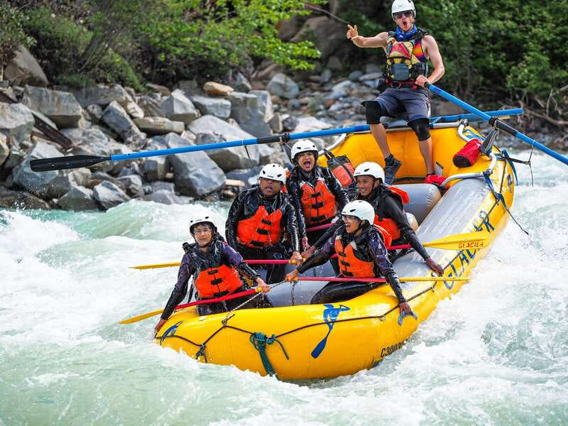 Golden, BC: Kicking Horse River Half Day Whitewater Rafting - Rain, clothing, and simple preparation