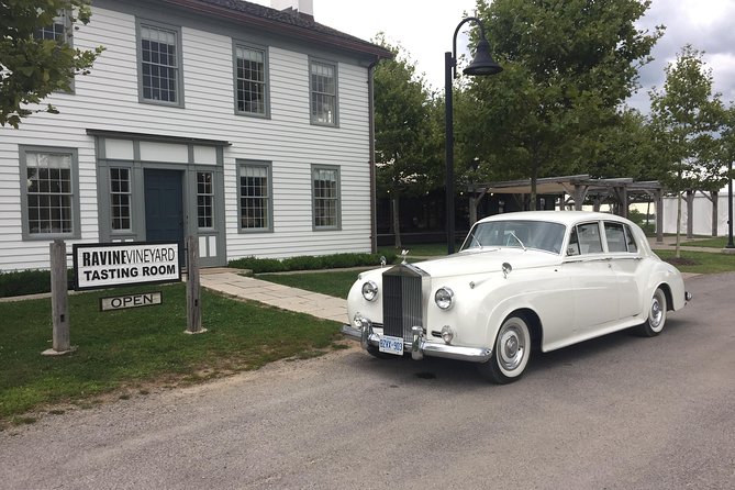 Grand Winery Tour - Rolls Royce - Niagara On The Lake - Caroline Cellars and the lunch question