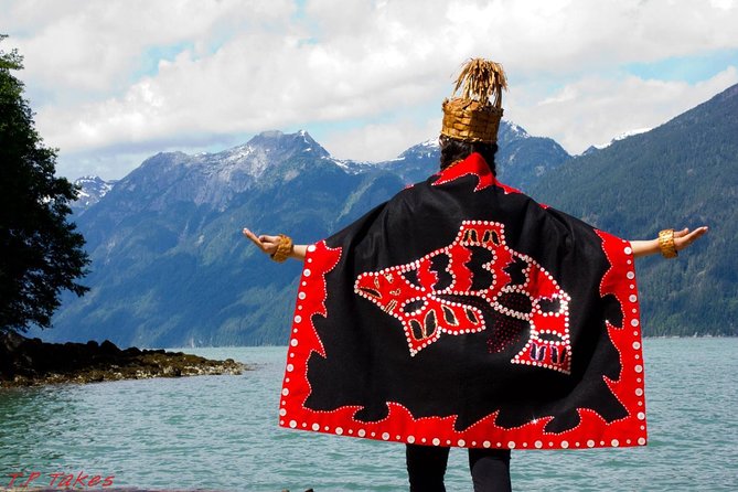 Great Bears of Bute: Grizzly Bear Viewing & Indigenous Cultural Tour - Lunch and coffee make the long day easier