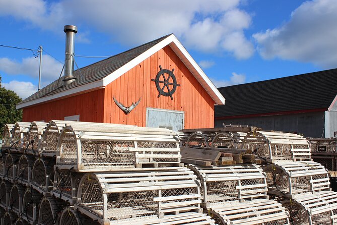 Green Gables House & Our Island Experience - Prince Edward Island National Park and the red cliffs