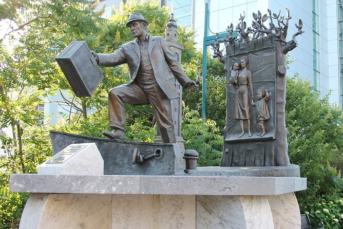 Half-Day Historical Tour of Halifax - Cemeteries that tell the Titanic story