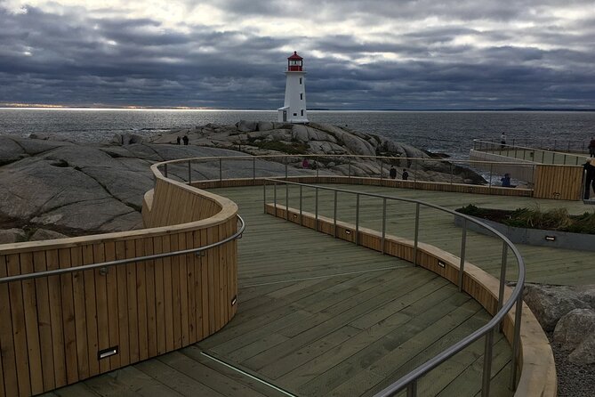 Half Day Small Group Tour in Peggy's Cove and Titanic Cemetery - The Drive to Peggy’s Cove