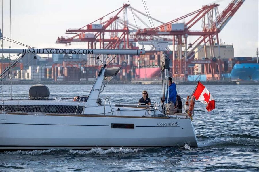 Halifax: Best of Halifax Harbour Tour - Pier 21 and Halifax’s immigrant story