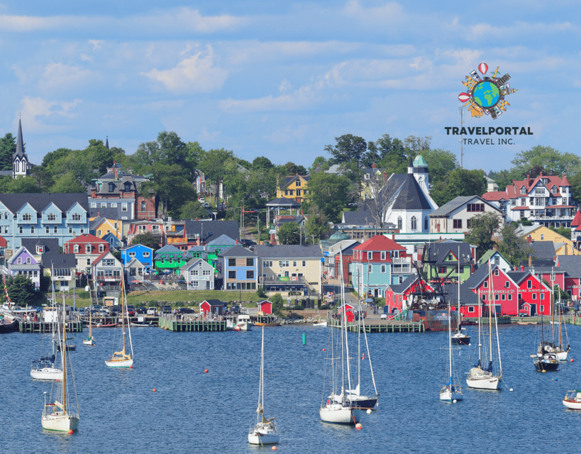 Halifax: Guided tour to Peggy's Cove, Lunenburg & … - Private vehicle, pickup, and guide style