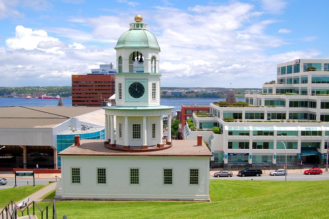 Halifax Premium Tour: Peggy's Cove, Citadel & Titanic Cemetery - Fairview Lawn Cemetery and the Titanic connection