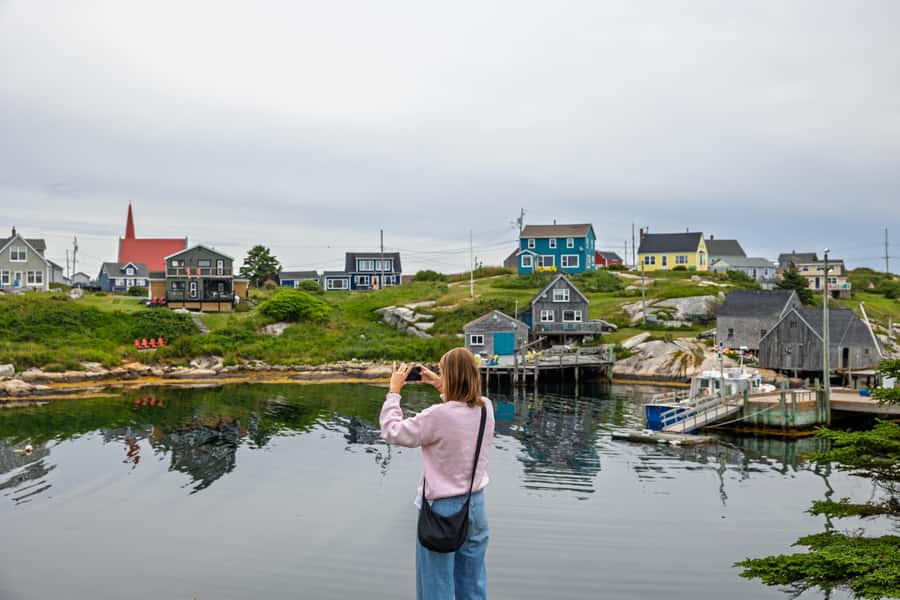Halifax Small-Group Express Peggy’s Cove Tour - The ride from downtown Halifax to the coast