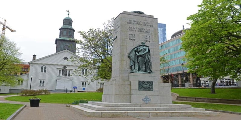 Halifax: Small Group Walking Tour with Citadel & Museum - Ending at Pier 21