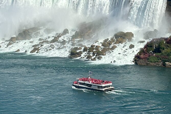 Hornblower Boat and Walking Tour of Niagara Falls - Starting outside the Power Station