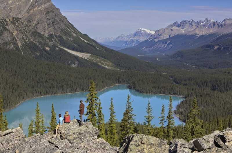 Icefield: Bow Lake, Columbia Icefield, Peyto Lake Day Tour - Reaching the Columbia Icefield