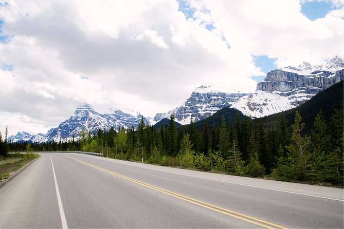 Icefields Parkway and Abraham Lake Bubbles Private Tour - Why Abraham Lake bubbles are worth the long drive