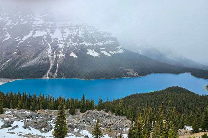 Icefields Parkway and Abraham Lake Bubbles Private Tour - Saskatchewan River Crossing is a practical lunch stop