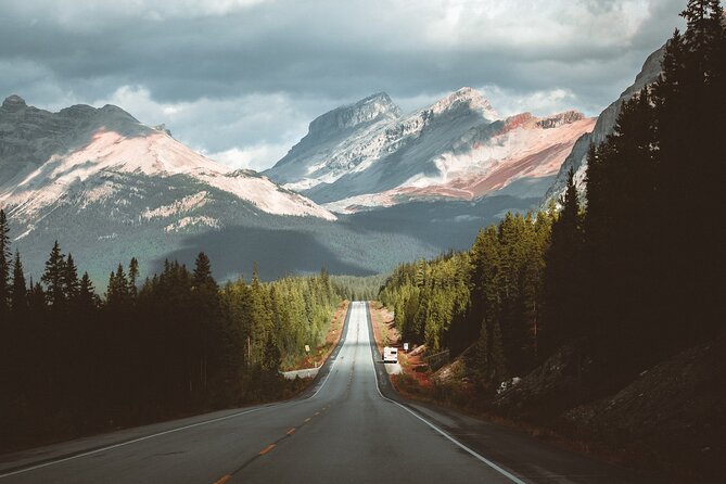 Icefields Parkway Highlights & Secrets | Award-Winning Adventure - Who should book this day