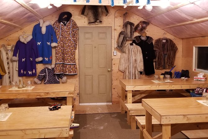 Intimate Aurora Tours Cozy Cabin Bucket List - From town to a private cabin in the woods
