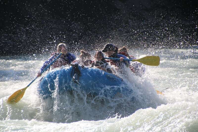 Jasper: Athabasca River Mile 5 Whitewater Rafting Tour - Finishing near Old Fort Point