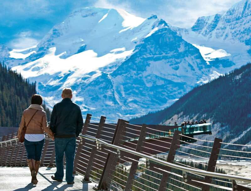Jasper: Columbia Icefield Skywalk and Ice Explorer Ticket - Reaching the Columbia Icefield Discovery Centre