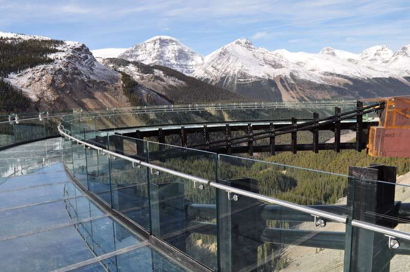 Jasper: Columbia Icefield Skywalk - Starting at the Columbia Icefield Discovery Center