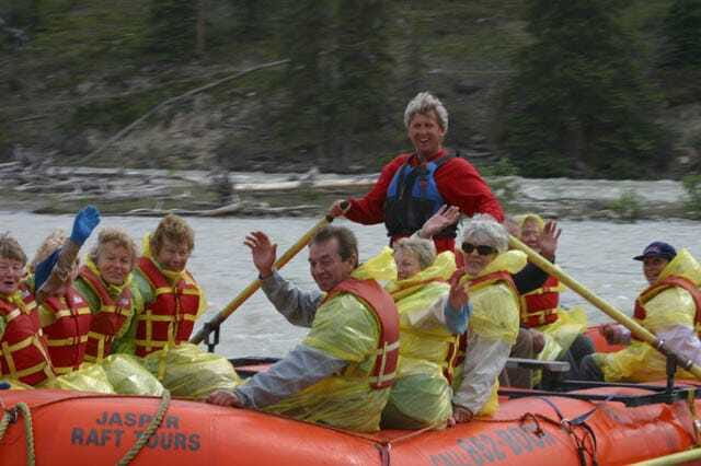 Jasper: Jasper National Park Easy 2-Hour Rafting Trip - Why the gentle pace works in Jasper