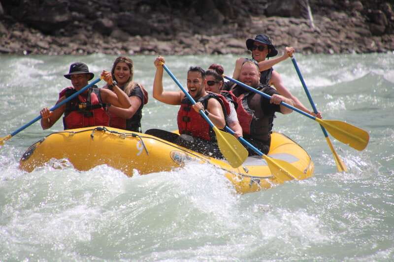 Jasper National Park: 2-Hour Whitewater Rafting - Guides are a major part of the value