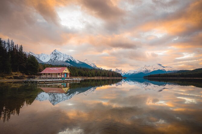 Jasper National Park Tour Maligne Valley, Medicine Lake with Walk - Why this six-hour Jasper tour works well