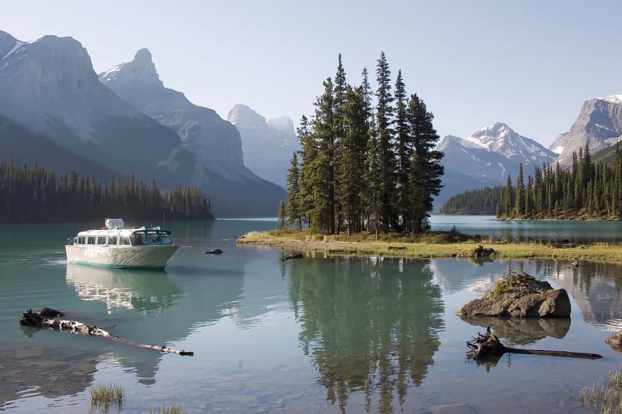 Jasper: Wildlife and Waterfalls Tour with Maligne Cruise - Why this Maligne Valley day works so well