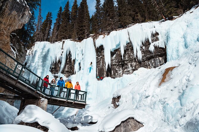 Johnston Canyon Icewalk - Why Johnston Canyon becomes special in winter